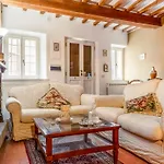Guesthost - Casa Iole - In *